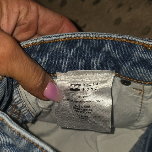 Blue Jean Shorts with Raw Hem and Relaxed Fit - Picture 3 of 6